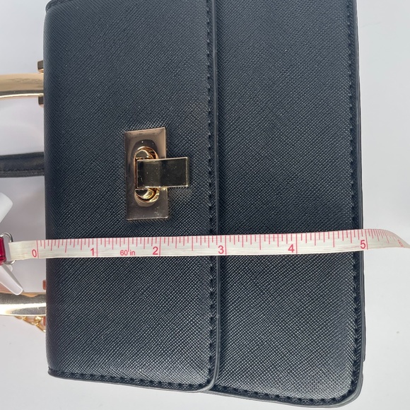 Black and Gold Crossbody Purse With Removable Strap - Picture 6 of 7